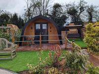 Peacock Lake Glamping - B&B Nottingham