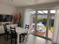 Ostfrieslands Perle Ferienwohnung an der Nordseeküste, Sauna, Terrasse, Garten, ruhige Lage, WLAN - B&B