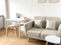 Zen Inspired 2-bedroom Apartment with Mountain City View - B&B Bandung