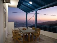 B&B Keramés - Traditional House Overlooking the Libyan Sea - Bed and Breakfast Keramés