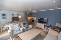 Four bedroom holiday cottage in Sirdal - B&B Tjørhom