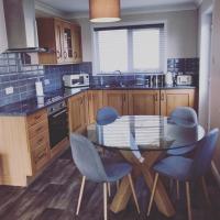 Malva - Modern 2 Bedroom Bungalow in Wick Sleeps 4 with private parking - NC500 Route - B&B Wick