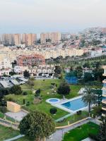 Apartamento La Torre 1337 Precioso, moderno y con piscina - Chambres d'hôtes Torremolinos