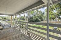 Tailing Tides Getaway with Covered Boat Parking! - Ferienwohnung