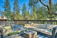 Groveland Cabin with Outdoor Perks and Game Room - Chambres d’hôtes Groveland