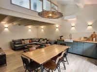 Maison Luxe 4 chambres - Patio - Climatisation - 10 minutes à pied du Pont d'Avignon - Bed and Breakfast Avignon