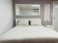 Holly Bunker - B&B Yabucoa