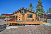 B&B Big Bear Lake - Alpen Haus Game Rm, Spa, Deck Less Than 1 Mi to Ski! - Bed and Breakfast Big Bear Lake