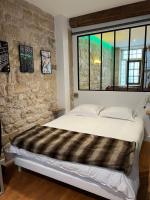 GOOD VIBES Luxurious Loft in Paris 11th, with AC & table football - B&B Parigi