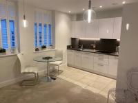 UNRIVALLED LOCATION - FIVE STAR - Worcester Apartment - B&B