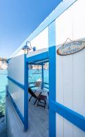 Aquanis Anchored, sea front house, Firopotamos - B&B