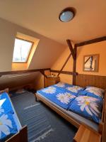 Vierbettzimmer mit eigenem Bad
