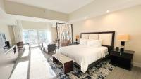 B&B Miami - Modern Private Studio - King bed, Jacuzzi, Balcony and Pool - Bed and Breakfast Miami