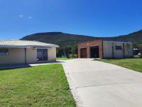 Village Stay Ngcamngeni - B&B Debe Nek