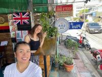 B&B Kanchanaburi - Noot's Bar And Guesthouse - Bed and Breakfast Kanchanaburi