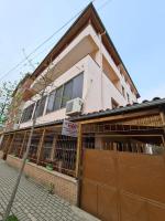 Bar Kafe Pjetri Guest House - Ferienwohnung Paskuqan