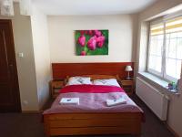 Dreibettzimmer mit eigenem Bad