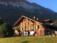 Lake View Darligen Interlaken - Bed and Breakfast Därligen