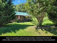 Hidden Gem Location, Privacy, Game Room, Hot Tub, Fire Pit, Flat Lot Family Fun - Chambres d'hôtes Sevierville