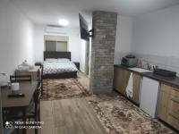 Deluxe Studio