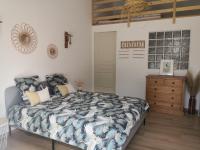 Family Room with Garden View