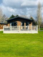 Garden View Lodge with Hot Tub - Chambres d’hôtes York