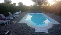 Chambre studio cuisine indépendant 2 pers piscine proche Thermes des Fumades - B&B Rousson
