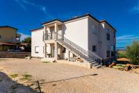 Apartments Jelena Vantačići - B&B