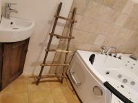 La Bastide du Capelier - Chambres d'hôtes avec baignoire balnéothérapie - 3 étoiles - B&B Salernes