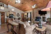 Stunning Ruidoso Cabin with Private Hot Tub! - Chambres d’hôtes Ruidoso