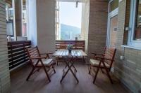 Green paradise square apartment - B&B
