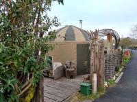 B&B Bembridge - Cosy and Inviting Waterside Luxury Yurt - Bed and Breakfast Bembridge