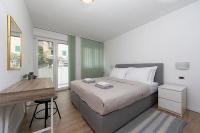 Apartamento con balcón