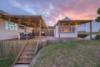 Live Simply Beach House - B&B Stilbaai