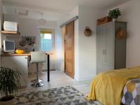 The Beehive - Self Contained Studio by The Sea - B&B Exmouth