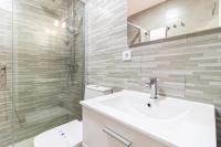 Loft with private hydromassage bathtub