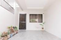 Two Bedroom Residential Home with own parking - Chambres d’hôtes Angeles City