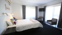Balcony Queen Spa Room