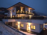 Top holiday flat in Fügen near the ski area - B&B Fügen