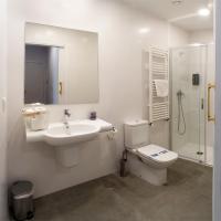 Zweibettzimmer mit eigenem Bad