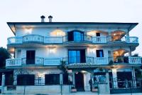 Tweepersoonskamer met 1 of 2 Bedden en een Terras