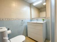 Apartamento con balcón