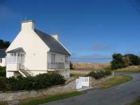 Holiday Home Near Ploudalmézeau Beach - B&B