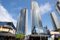 OceanView Oasis 2BR Apt - 5Mins to Beach - Family Resort - Chambres d'hôtes Gold Coast
