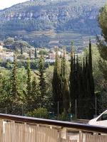 Au calme, 200m du centre T2 avec balcon et parking - Bed and Breakfast Cassis