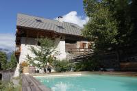 Très bel appartement, Parc national des Écrins, piscine et terrasse - Bed and Breakfast Les Vigneaux