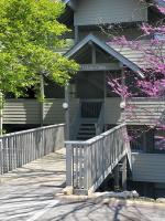 Treehouse Condos - Branson - B&B