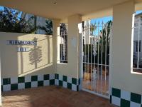 MAISON ENTIERE AVEC PISCINE, WIFI, GRAND SOLARIUM ET TERRAIN ARBORE - Chambres d'hôtes Orihuela
