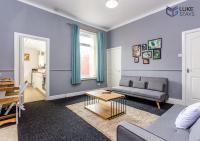 Luke Stays - Nora Street - B&B Pallion