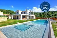 Luxury Villa Ebellina by PosarelliVillas - B&B Acharávi